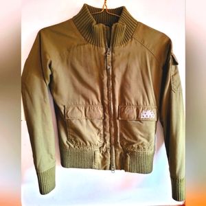 3/30$ 🎉SALE!!!🎉 Billabong Bomber Jacket - Green - XS🎉❤️